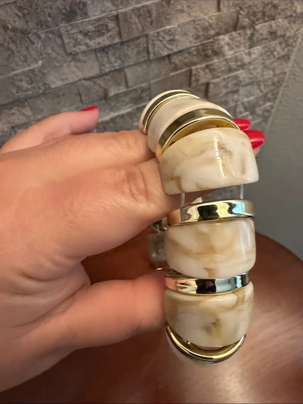 Fashion Jewelry Cream and Gold Stretch Bracelet